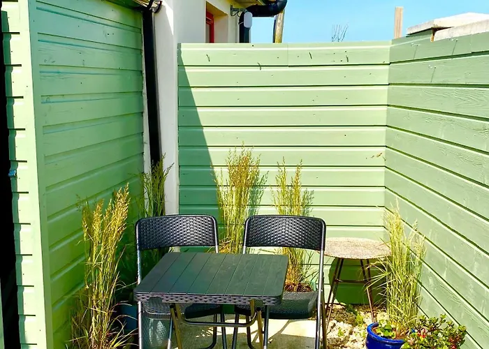 Journey's End Konukevi